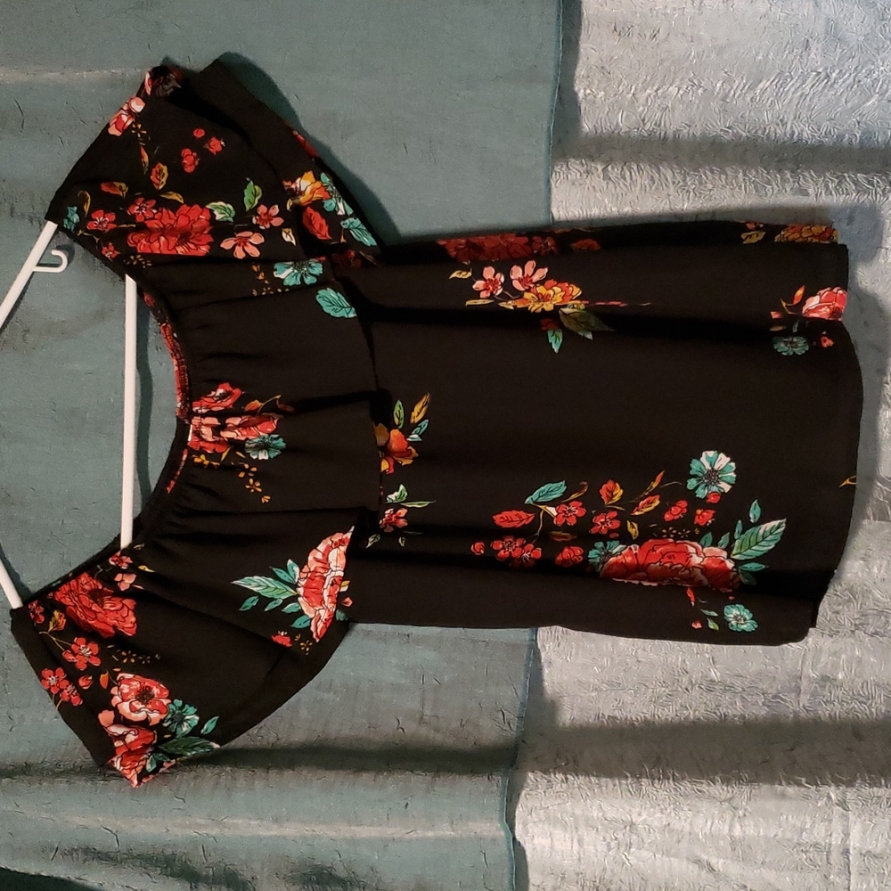 Xhilaration blouse